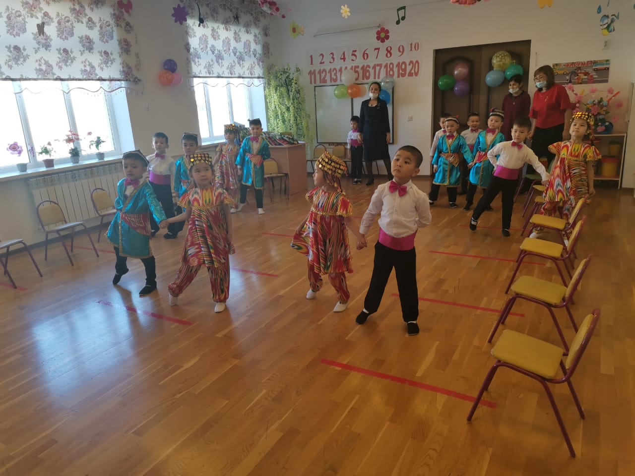 "Айналайын ақ мама" ертеңгілігі